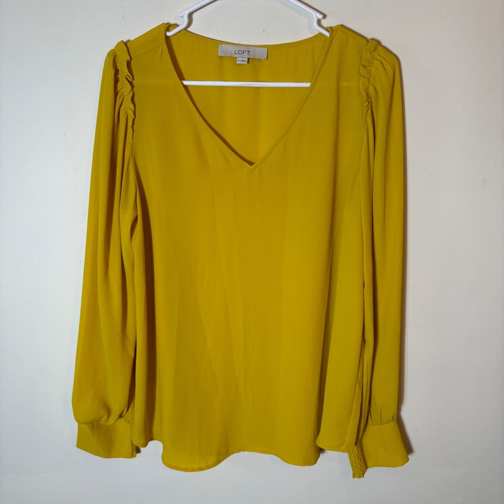 LOFT Long Sleeve Ruffle Sleeve V-Neck Blouse Top Size Medium Mustard Yellow‎
